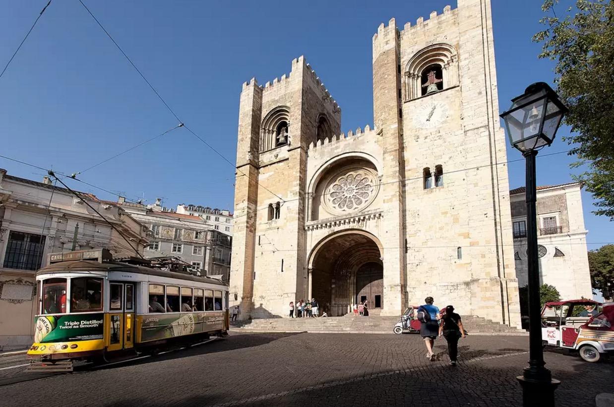 Charming Apartment In Alfama - Se11 Lisbon Exterior photo